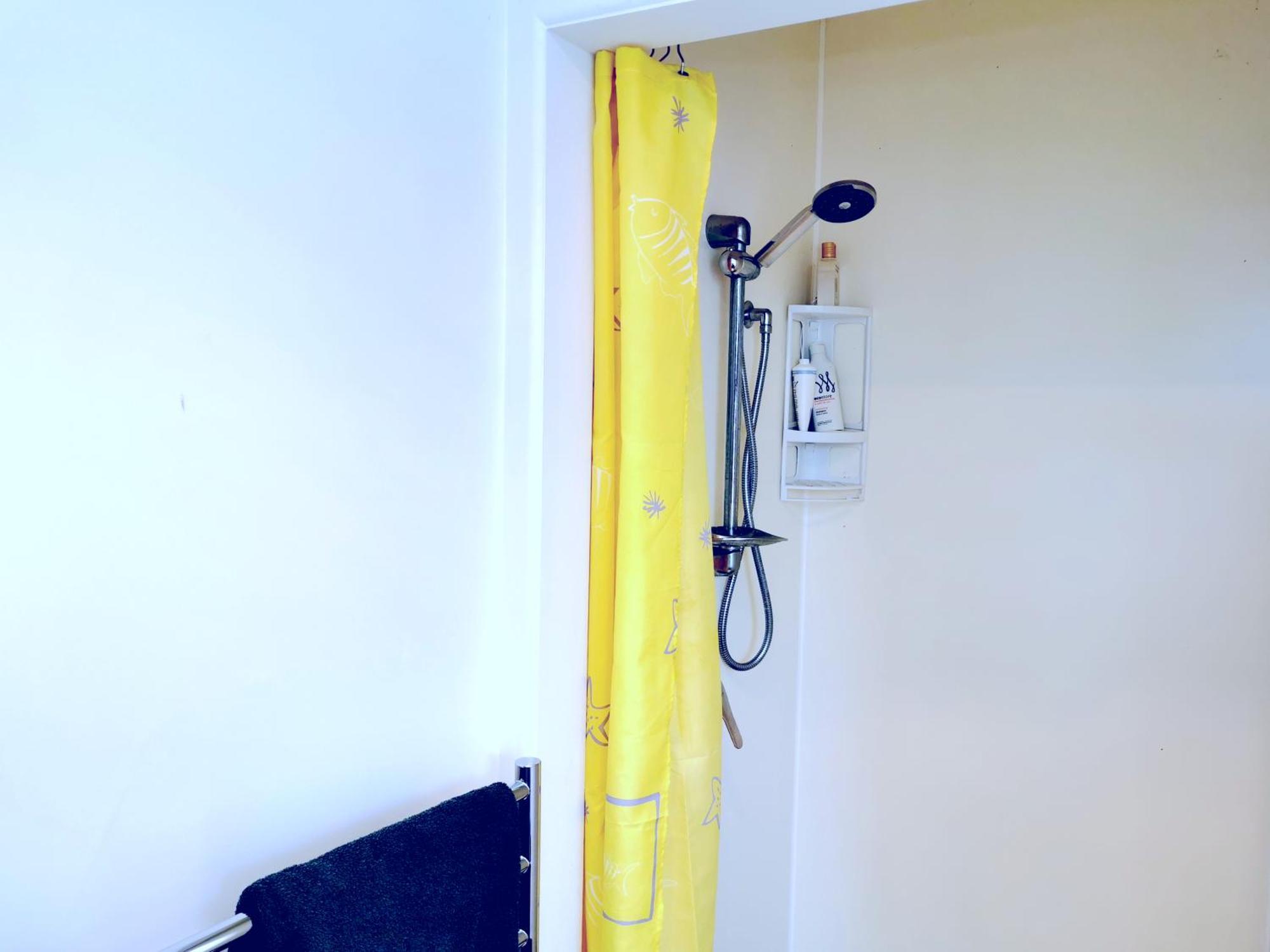 Separate Entry Guest Room With Private Bathroom In Forrest Hill Auckland Dış mekan fotoğraf